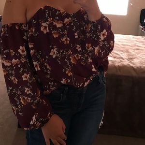 Off shoulder long sleeve